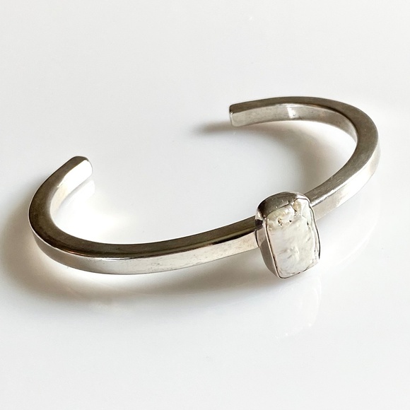 Handmade Southwestern Sterling Narrow Cuff With Pearl - Picture 1 of 6